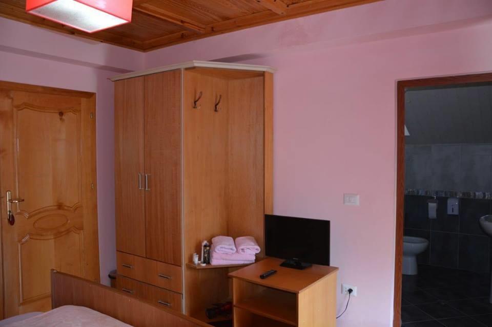 Lura Hotel Fushe-Lure Exterior foto