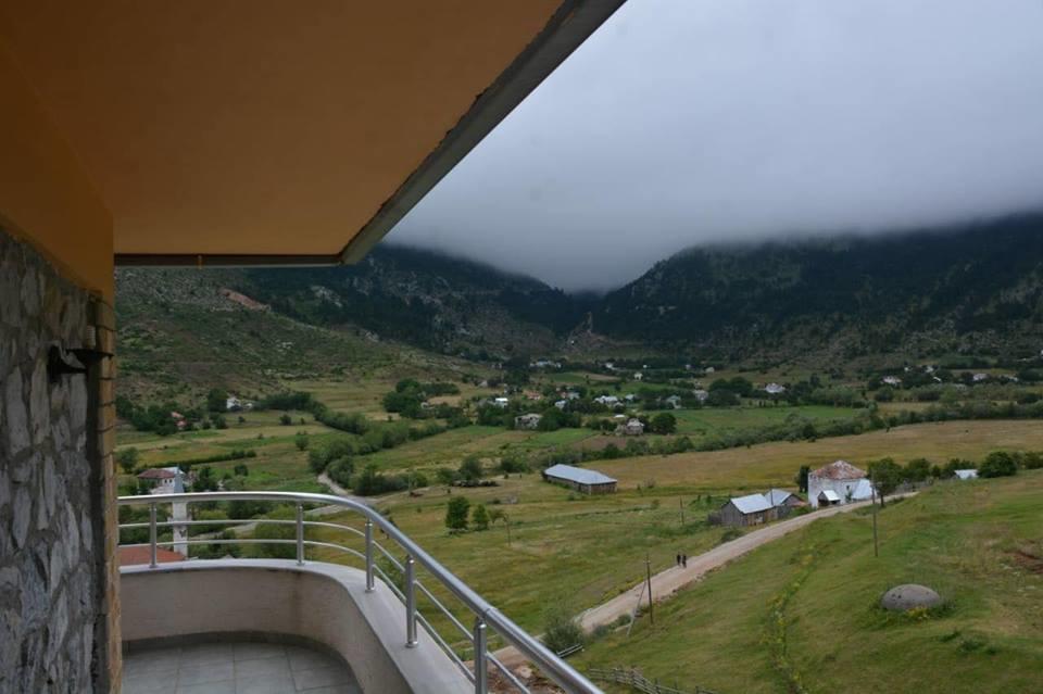 Lura Hotel Fushe-Lure Exterior foto